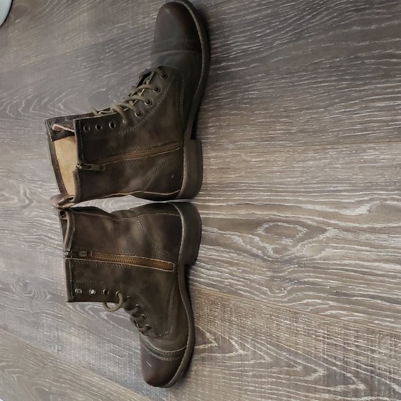 Steve Madden Charrie distressed combat boot - Picture 5 of 6